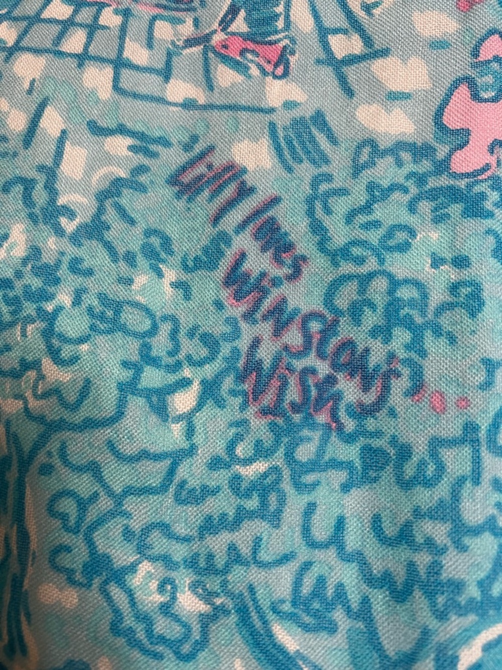 Holy grail!!! Rare Lilly Pulitzer Winston’s Wish murfee scarf